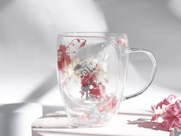Szklanka termiczna z podwójną ścianką 0,3 L Ecarla - Hortensja Bloom Pastel 20.SZK179 Szklanka termiczna z podwójną ścianką 0,3 L Ecarla - Hortensja Bloom Pastel 20.SZK179