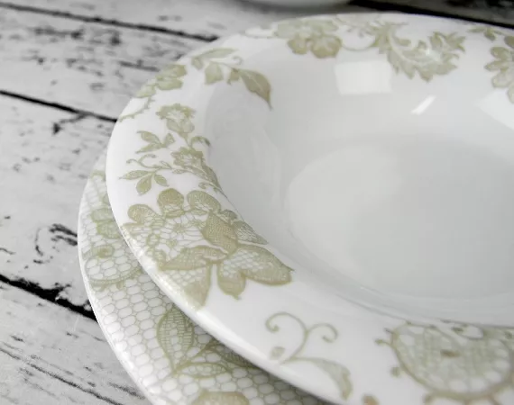 Komplet talerzy na 6 osób (18 el.) Bogucice - Glamour 915 Komplet talerzy na 6 osób (18 el.) Bogucice - Glamour 915