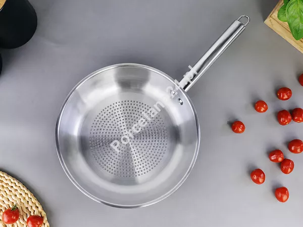 Patelnia ze stali nierdzewnej 28 cm Fackelmann - Oval 11.66162 Patelnia ze stali nierdzewnej 28 cm Fackelmann - Oval 11.66162