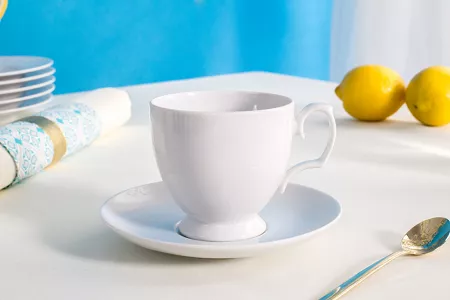 Filiżanka ze spodkiem 0,22 L / 15 cm Altom Design - MariaPaula Biała L01