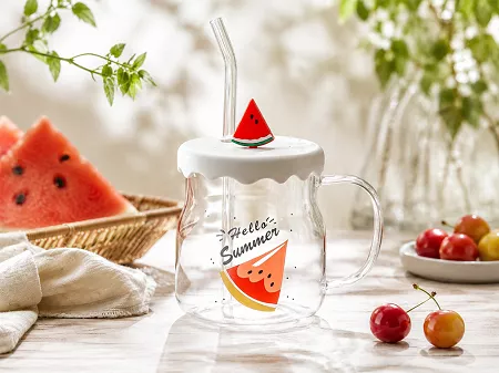 Kubek szklany z silikonową pokrywką i szklaną słomką 600 ml Altom Design - Arbuz 07.K.3515