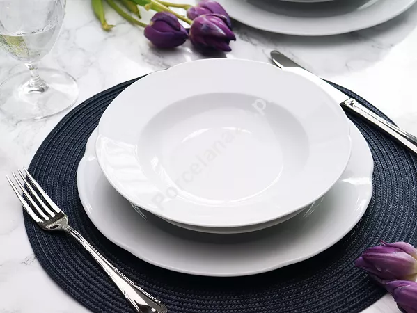 Komplet talerzy na 6 osób (18 el) Ćmielów - Bolero C000 Komplet talerzy na 6 osób (18 el) Ćmielów - Bolero C000